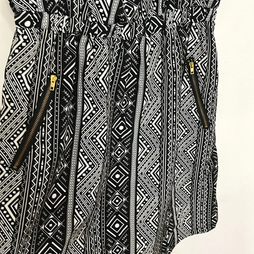 Women’s Black and White Aztec Print Sleeveless Dress - Picture 3 of 7